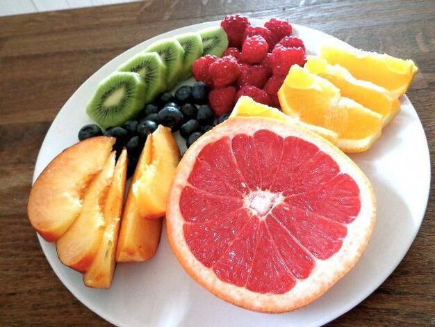 Buah-buahan dan beri untuk diet kegemaran anda